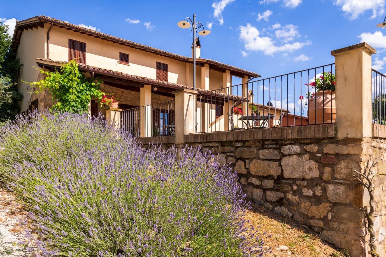 Agriturismo Le Vigne Villa Foligno Exterior photo