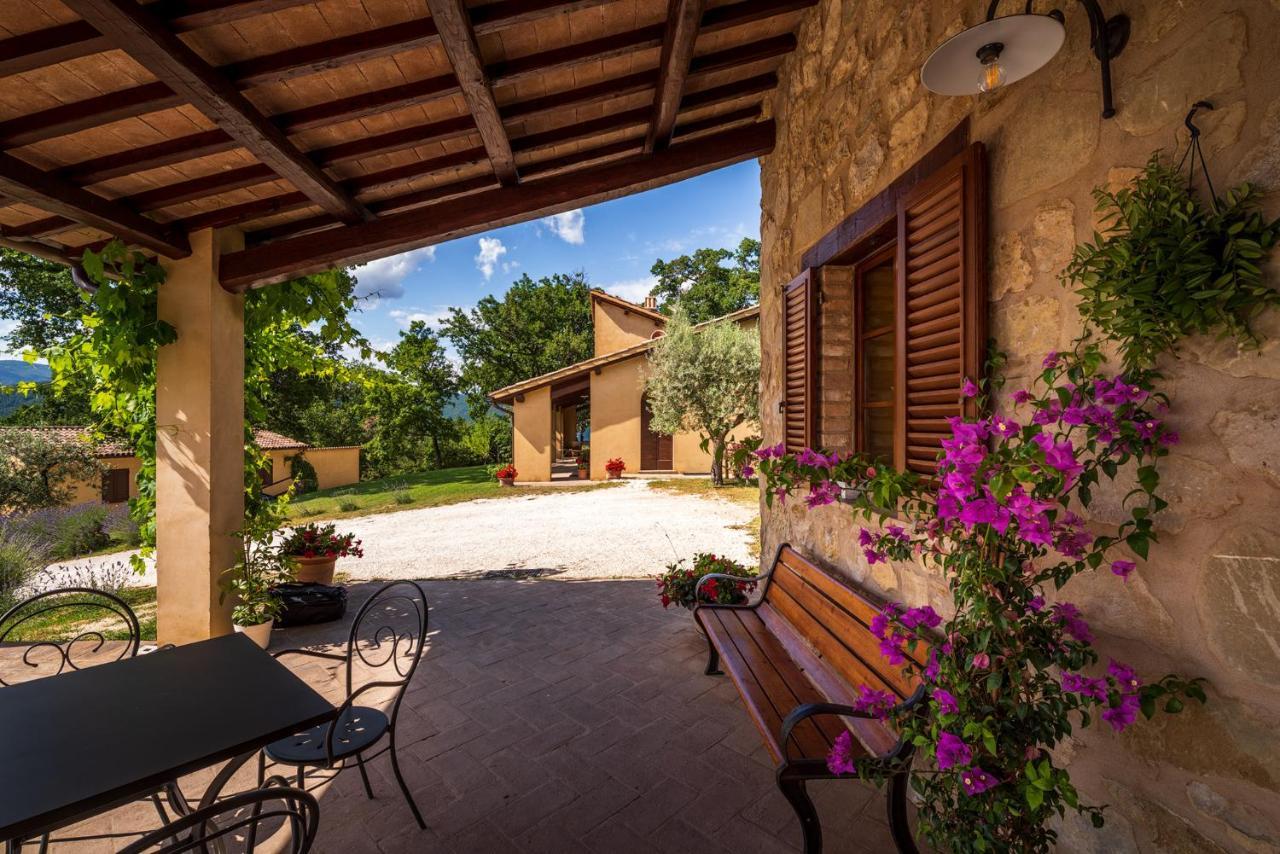 Agriturismo Le Vigne Villa Foligno Exterior photo